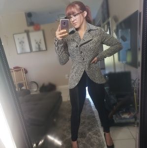 Size S Love21 blazee coat